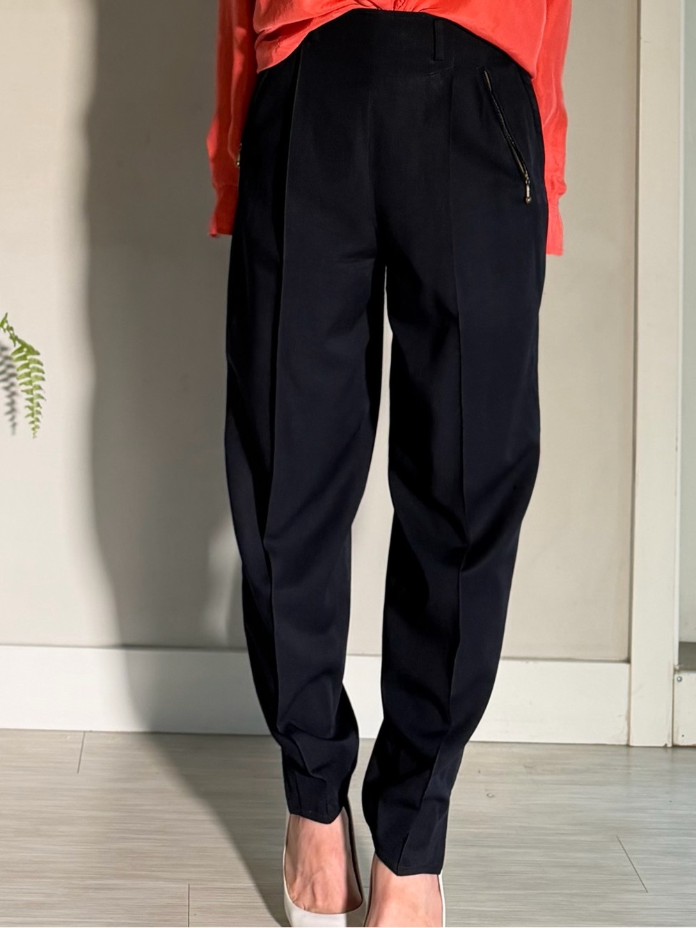 Vintage Alfred Sung 100% Virgin Wool Women’s Navy Blue Dress Pants – Size 8